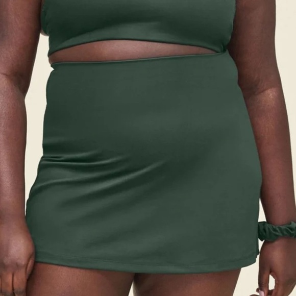 Girlfriend Collective Moss Sport Skirt Size 4X - Picture 2 of 11